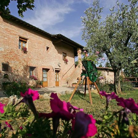 Podere Il Pero Siena Exterior foto