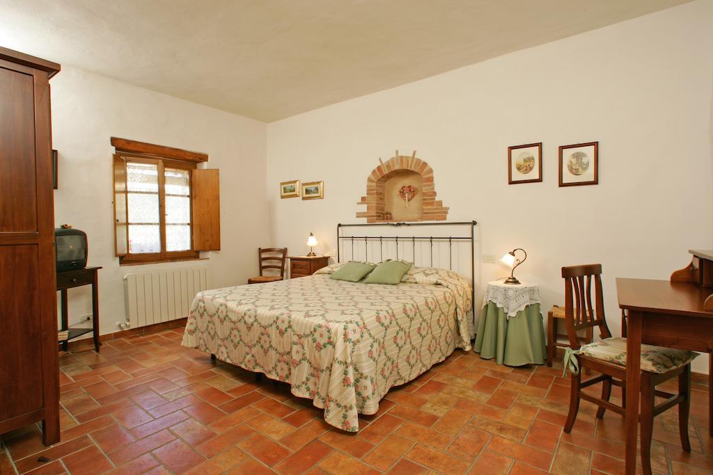 Podere Il Pero Siena Habitación foto